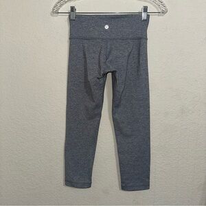 Lululemon Heathered Gray leggings Low Rise Women’s 
Size 2